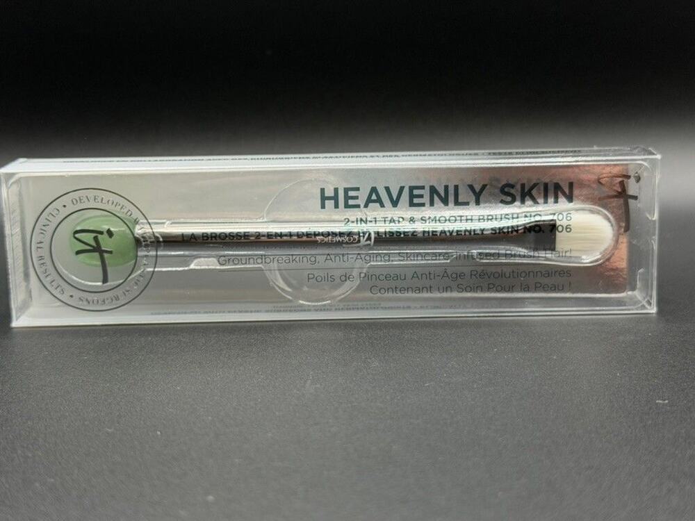IT Cosmetics 2-in-1 Tap & Smooth Brush #706 ~ 💰 MSRP: $50